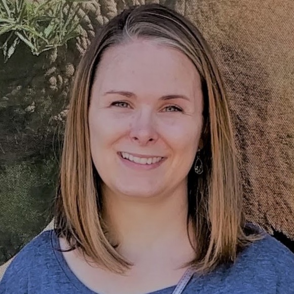 Meet your Posher, Sarah - Picture 1 of 1